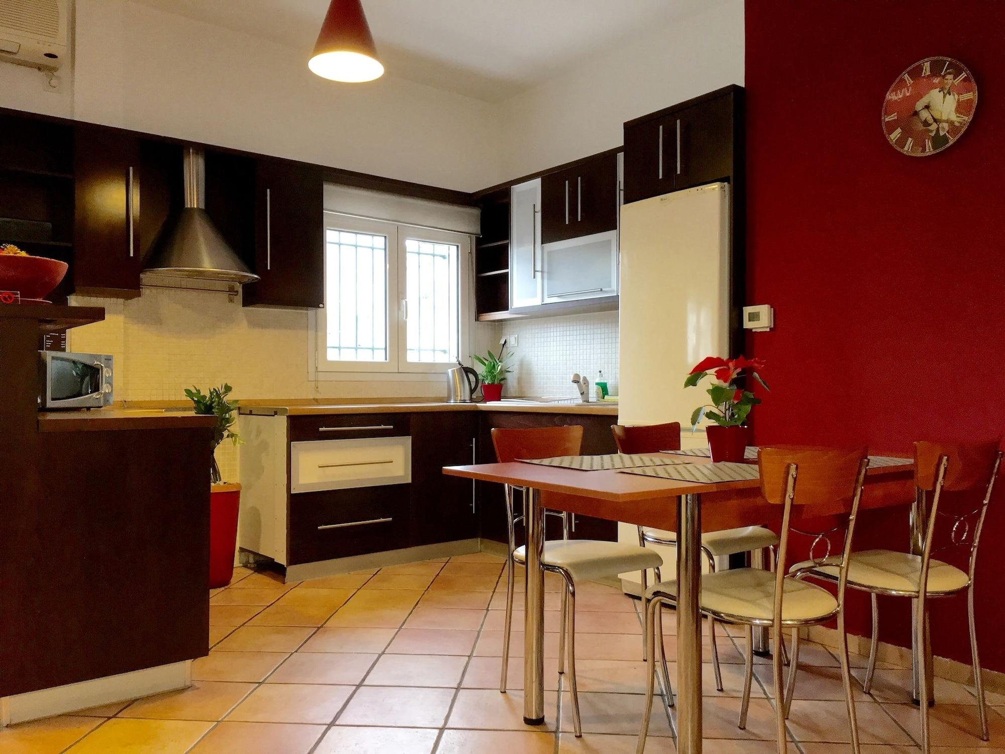 Mc Queen Rooms & Apartments Атина Екстериор снимка
