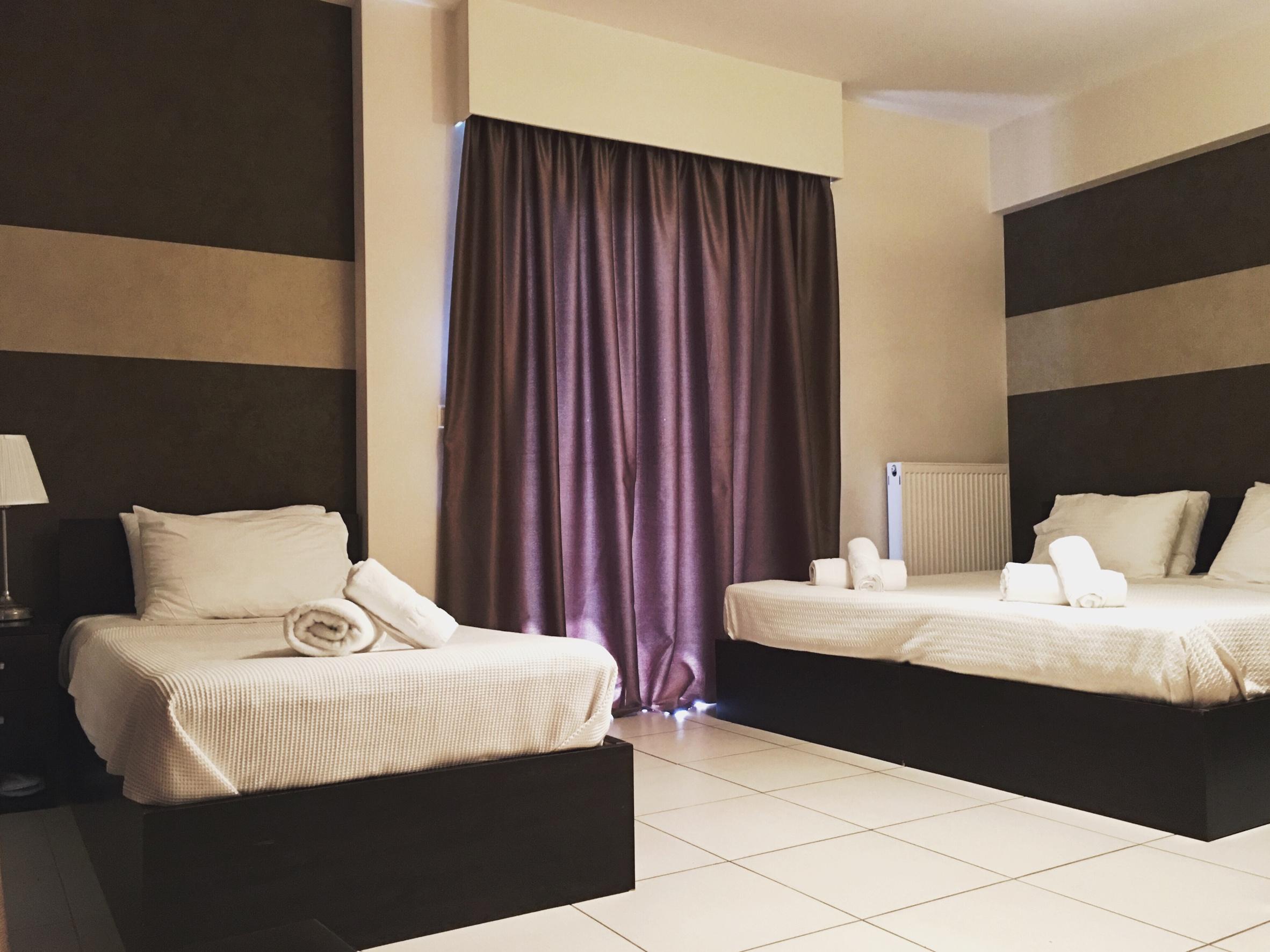 Mc Queen Rooms & Apartments Атина Екстериор снимка