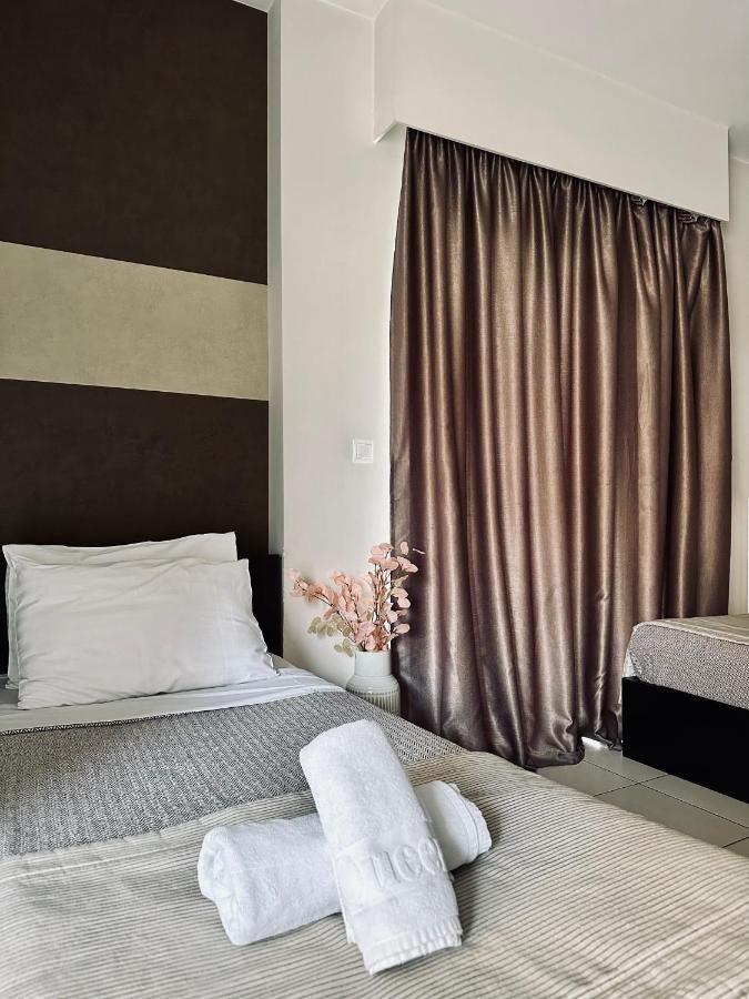 Mc Queen Rooms & Apartments Атина Екстериор снимка