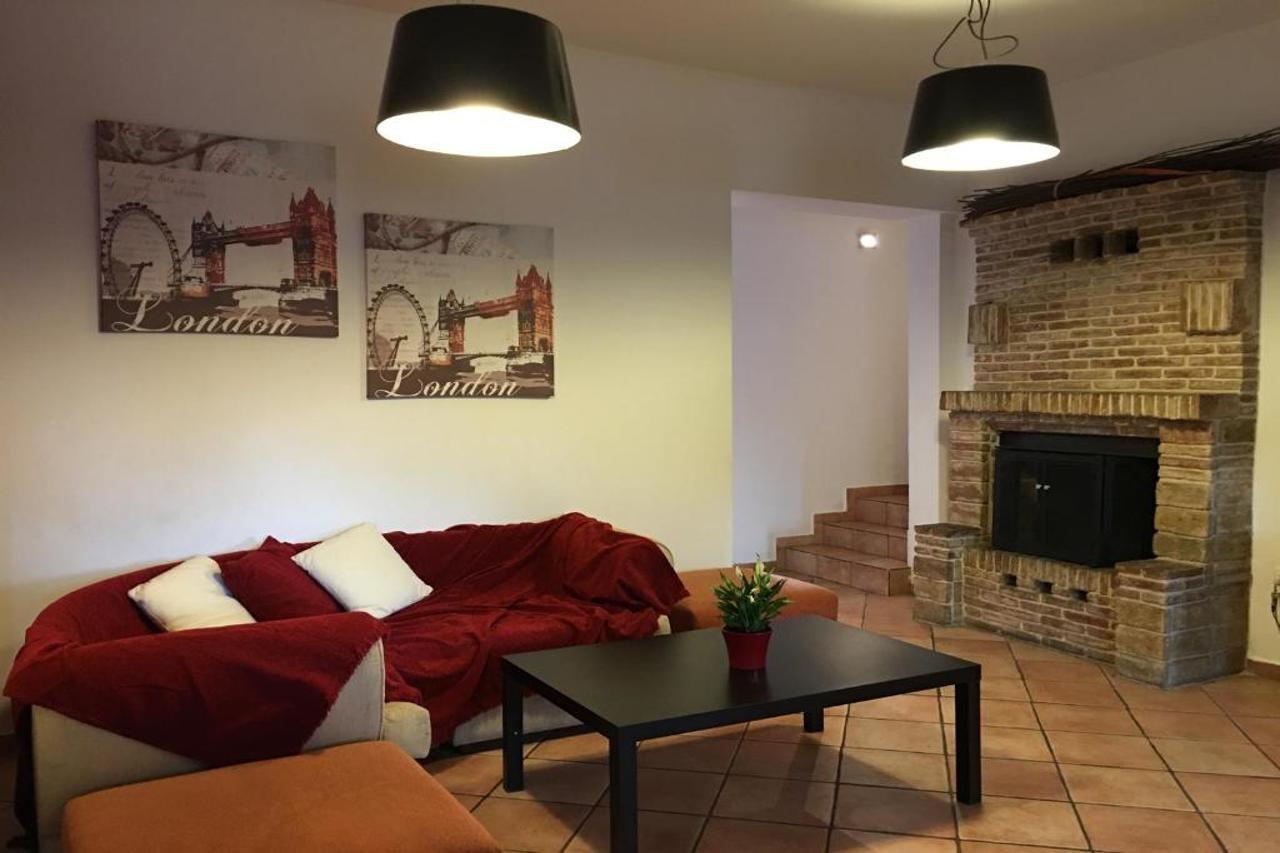 Mc Queen Rooms & Apartments Атина Екстериор снимка