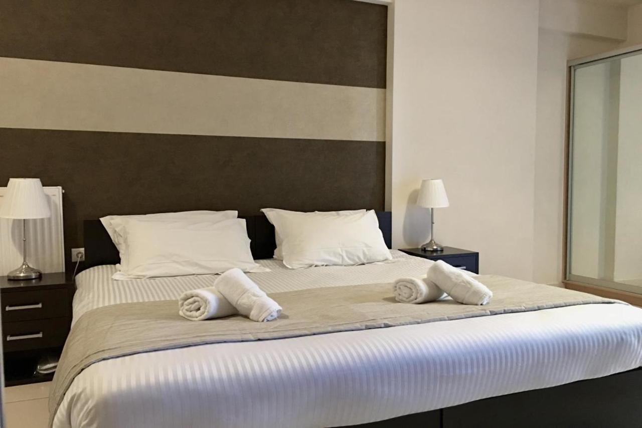 Mc Queen Rooms & Apartments Атина Екстериор снимка