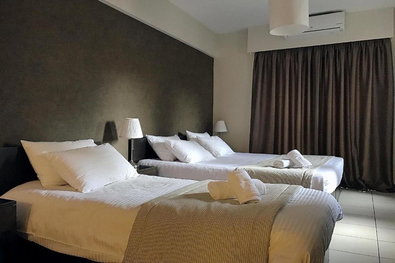 Mc Queen Rooms & Apartments Атина Екстериор снимка