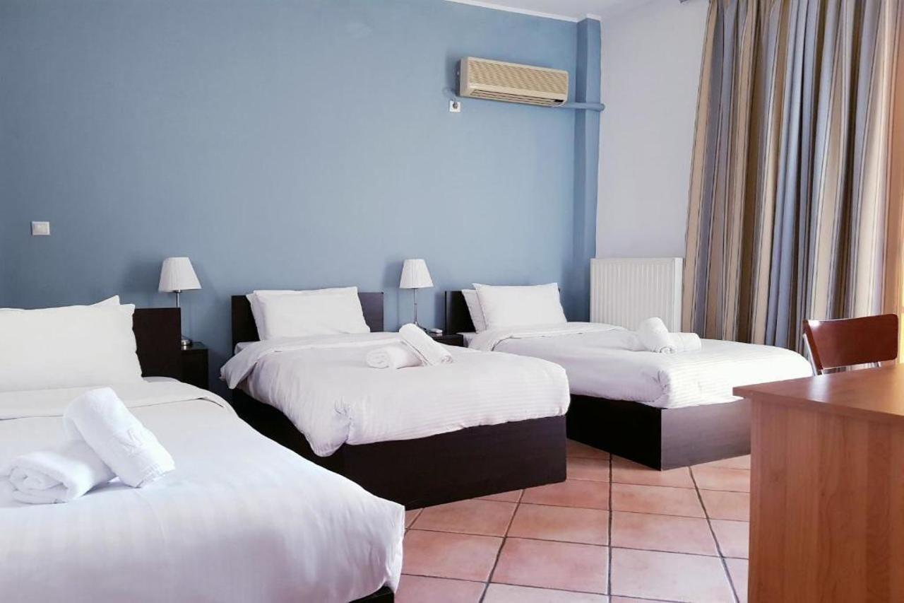Mc Queen Rooms & Apartments Атина Екстериор снимка