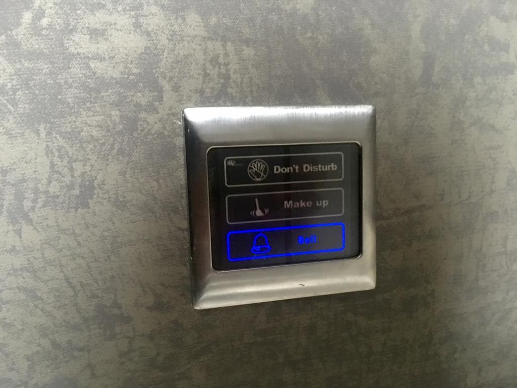 Mc Queen Rooms & Apartments Атина Екстериор снимка